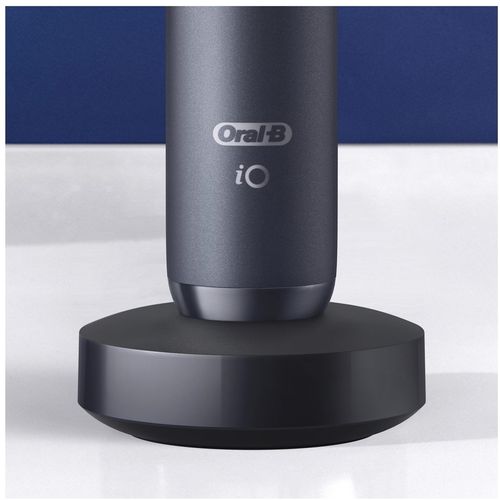 Oral-B električna četkica iO8 BLACK ONYX slika 6