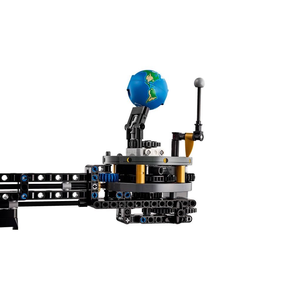 LEGO 42179 Planeta Zemlja i Mjesec u orbiti slika 4