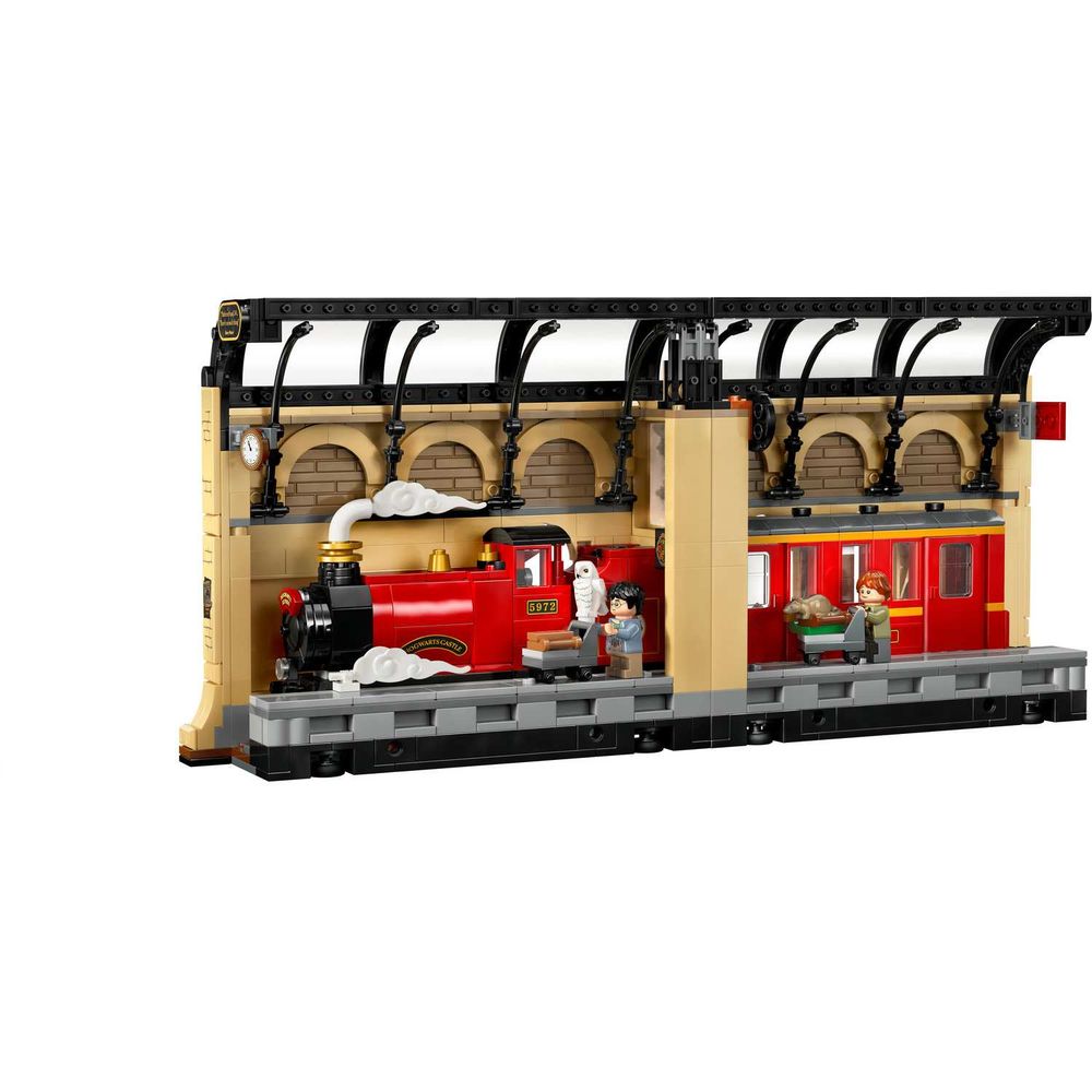 LEGO 76450 Book Nook: Hogwarts™ Express slika 2