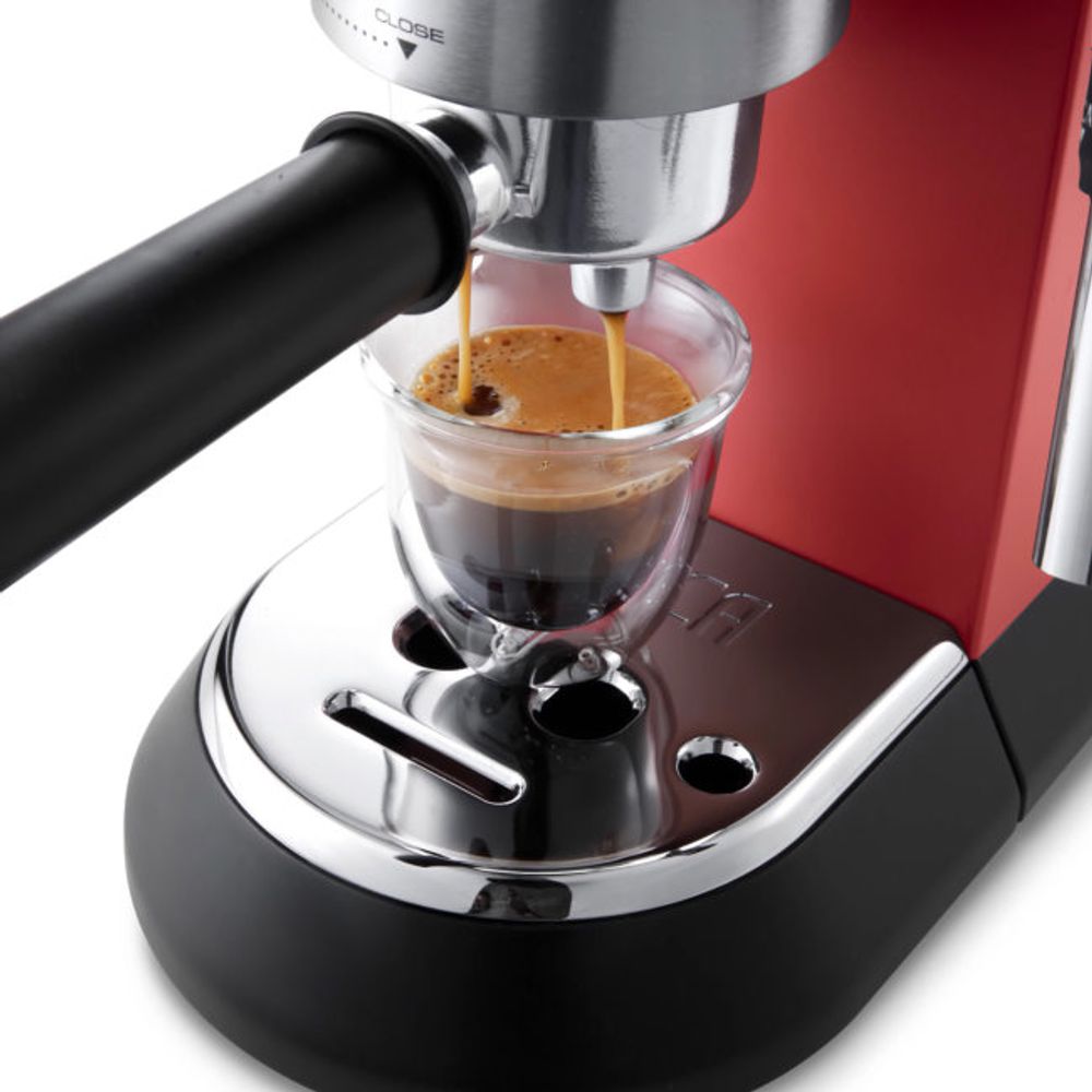 DeLonghi Aparat za kafu Dedica Style EC685.R / 15 bar slika 4