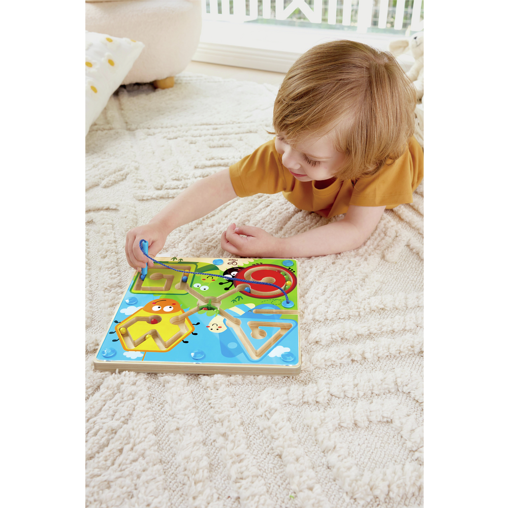 Hape Drvena magnetna tabla Best Bugs Magnetic Maze slika 4