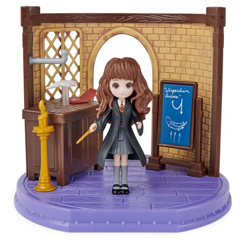 Harry Potter Magic Enchantments Classroom + Hermione figure 5cm slika 1