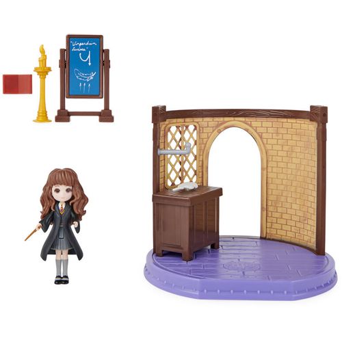 Harry Potter Magic Enchantments Classroom + Hermione figure 5cm slika 4