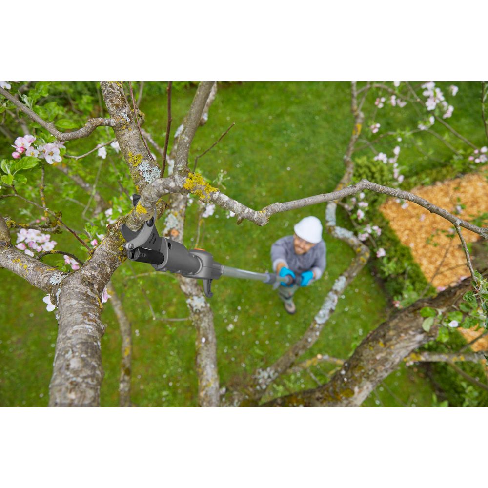 Gardena škare Accu za grane teleskop 360/18V set slika 2