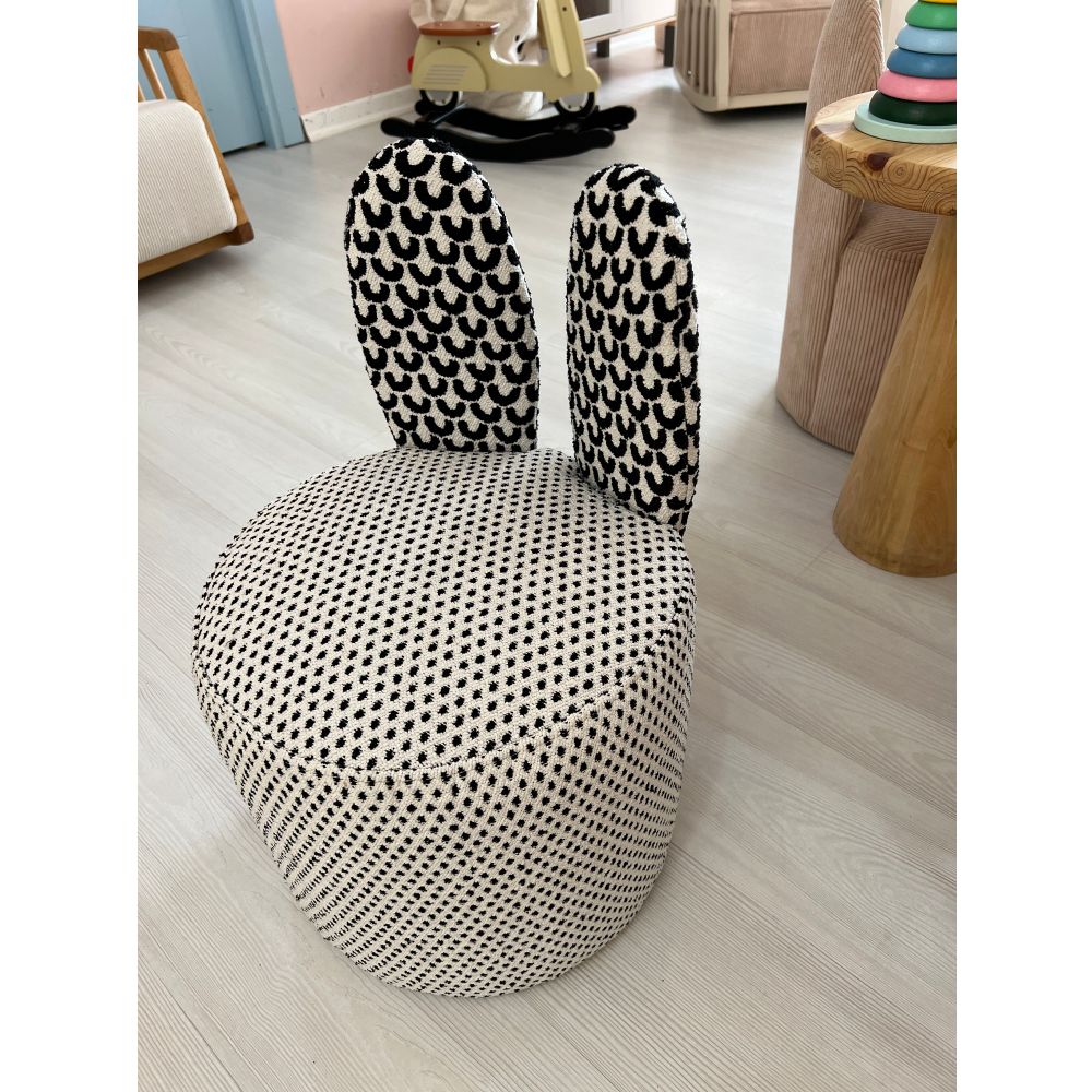 Bunny - Crno-bijela stolica s krilima slika 1