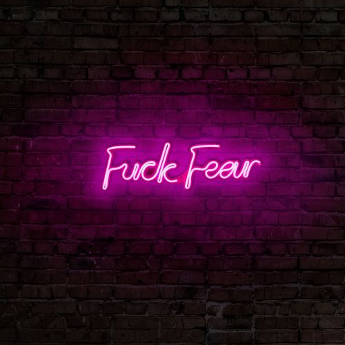 Wallity Ukrasna plastična LED rasvjeta, Fuck Fear - Pink slika 10