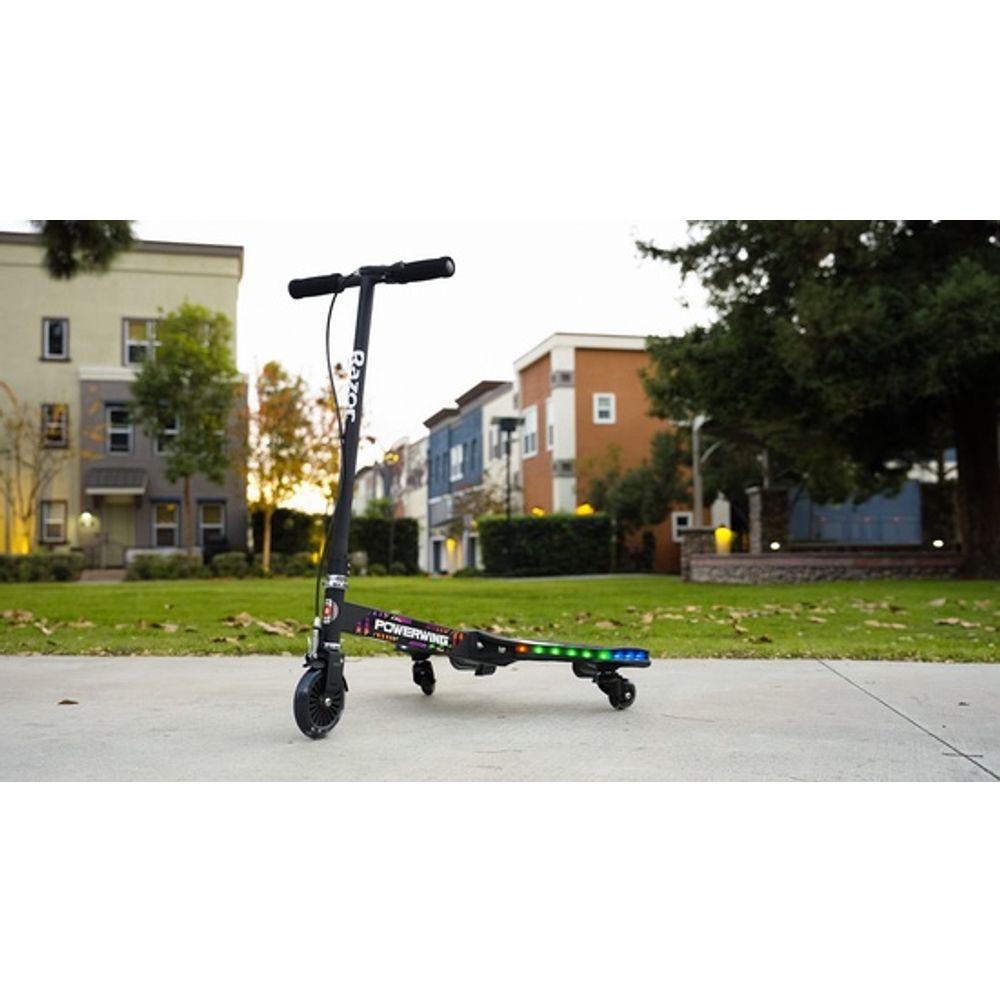 Razor Dječiji romobil Kids PowerWing Lightshow Caster slika 11