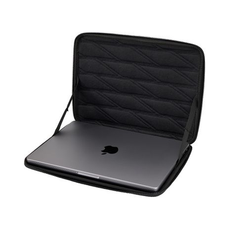 Thule Gauntlet navlaka za MacBook® Pro od 14" crna slika 3