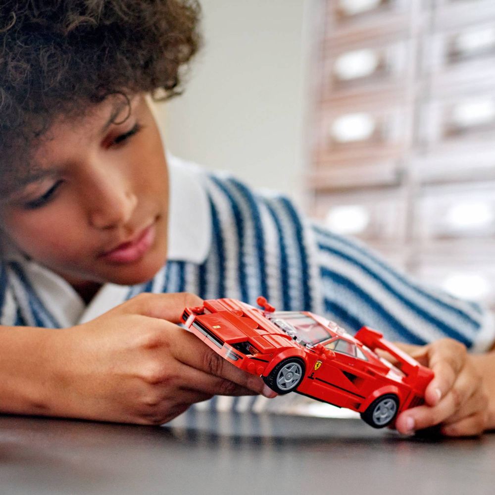 LEGO 76934 Ferrari F40 Supercar slika 9