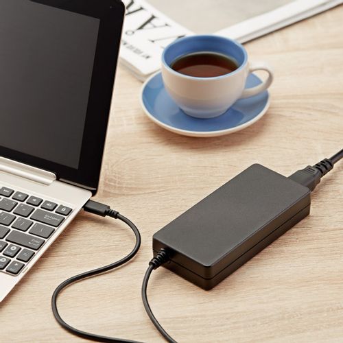 Punjač za laptop USB-C 100W FSP2321, sa kablom za napajanje slika 2