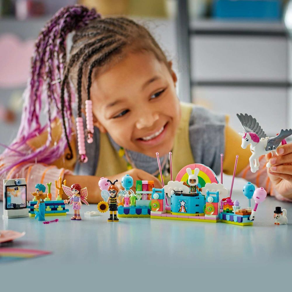 LEGO 42661 Costume Party slika 8
