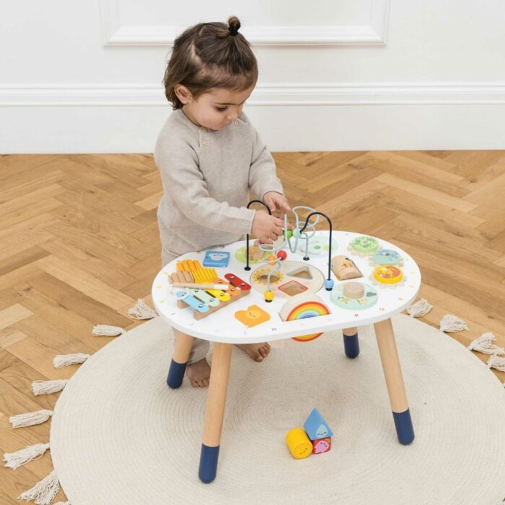 Le Toy Van Drveni Montessori aktivni stolić slika 4