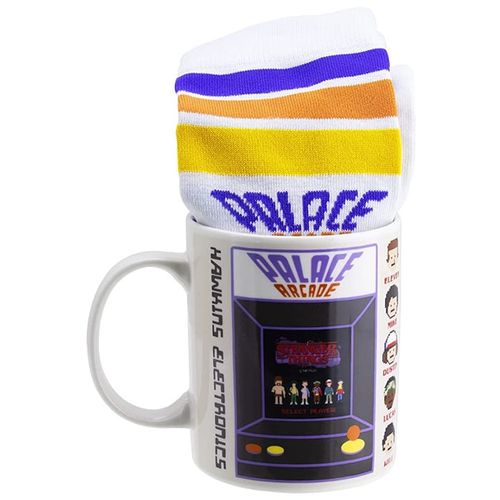 Stranger Things Mug & Socks slika 1