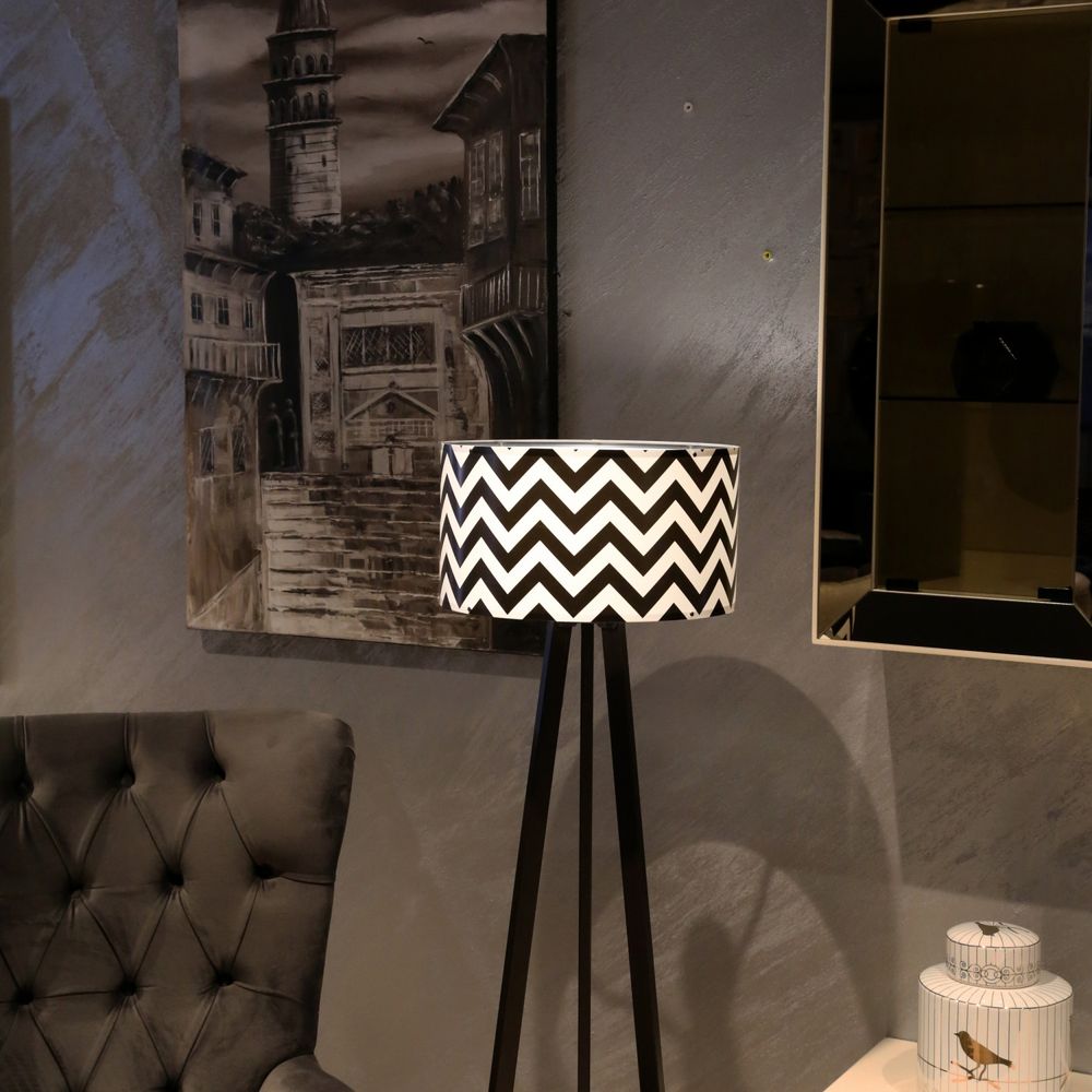 Podna lampa AYD-2802 u crno-bijeloj boji slika 1