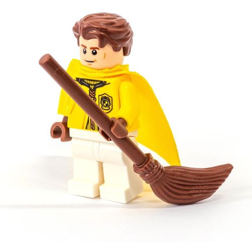 Lego Harry Potter - Zaigrajmo metloboj: knjiga s aktivnostima i minifigurama slika 2