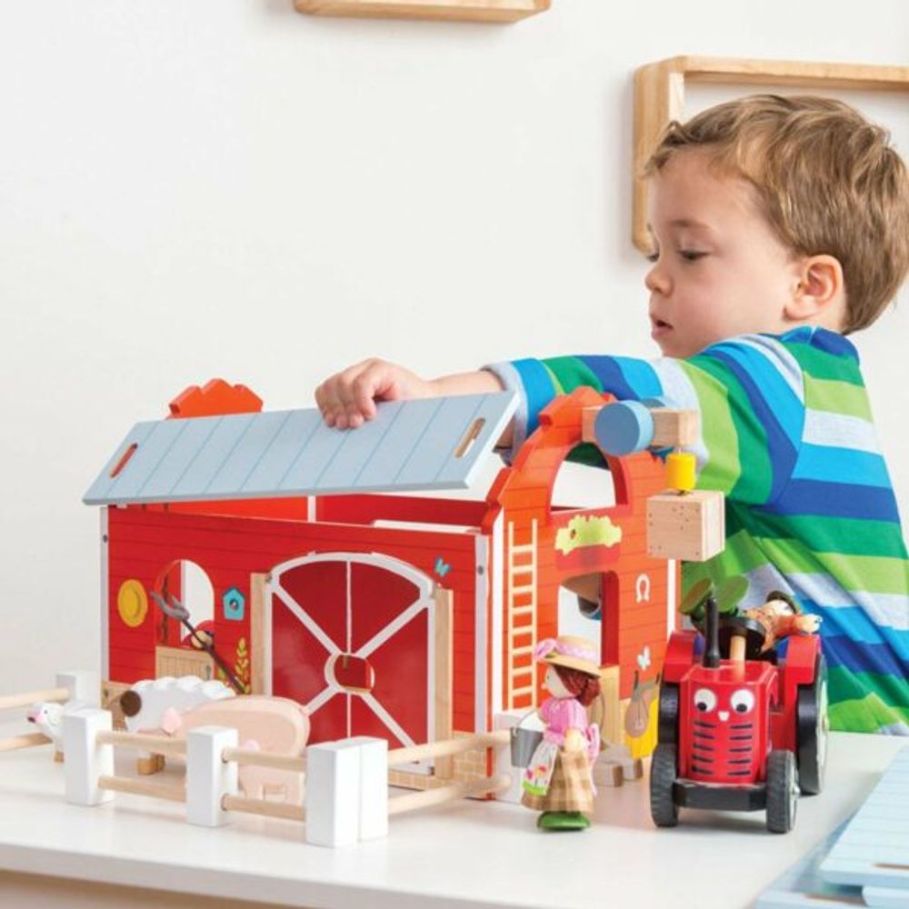 Le Toy Van Drveni traktor sa prikolicom Bertie slika 4