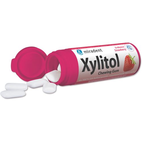 Miradent Xylitol Chewing gum Strawberry for KIDS slika 1