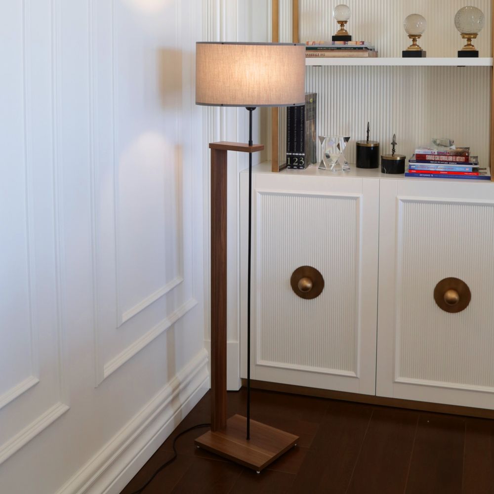AYD-3132 Tamnosiva Drvena Podna Lampa slika 1