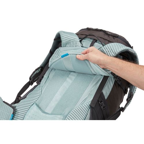 Thule Versant 60L plavi ženski planinarski ruksak slika 3