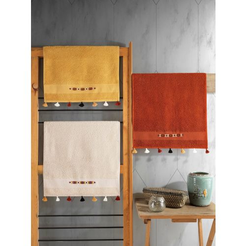 L'essential Maison Asorti - Mustard Coral
Mustard
Beige Hand Towel Set (3 Pieces) slika 1