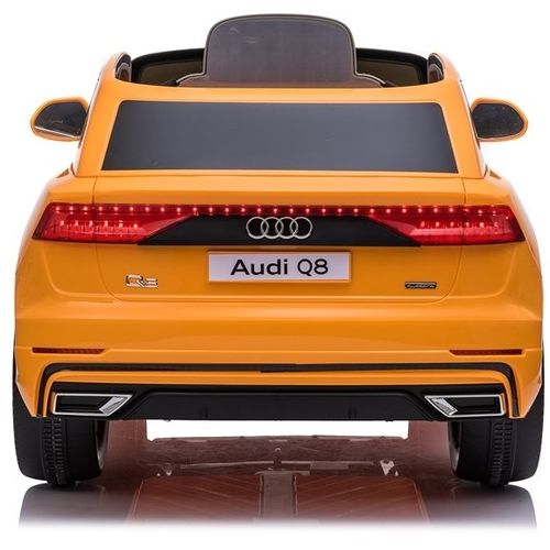 Licencirani Audi Q8 žuti - auto na akumulator slika 6