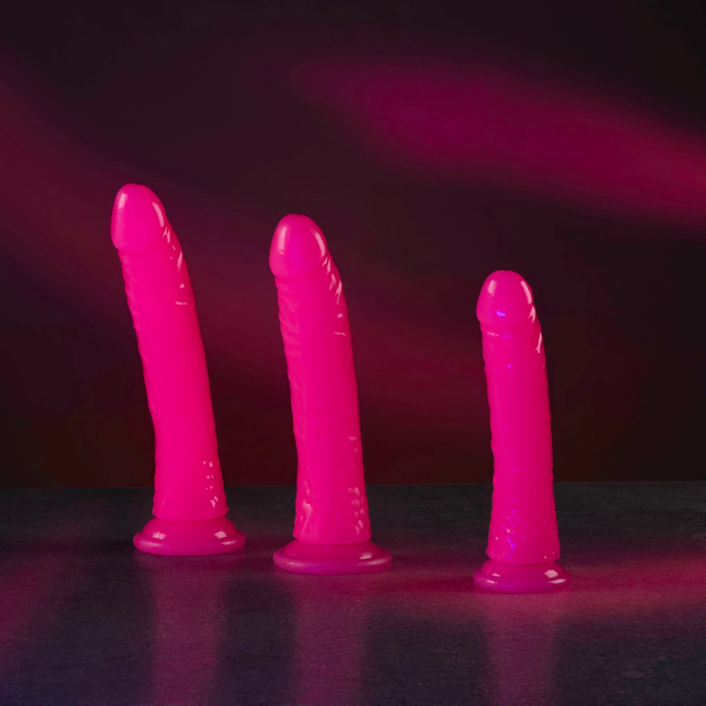 RealRock by Shots Tanki realistični dildo s vakuumskom čašicom - Sjaj u tami - 8'' / 20 cm slika 7