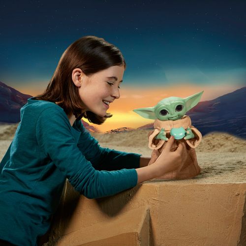 HASBRO Star Wars Mandalorian Baby Yoda The Child Animatronic elektronička igračka / figura slika 10