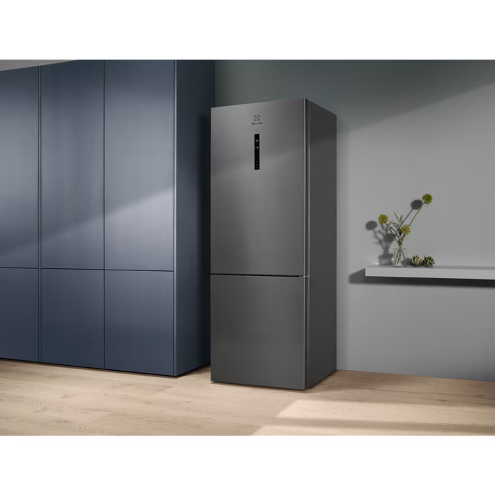 Electrolux kombinirani hladnjak LNT6ME46X3 slika 9
