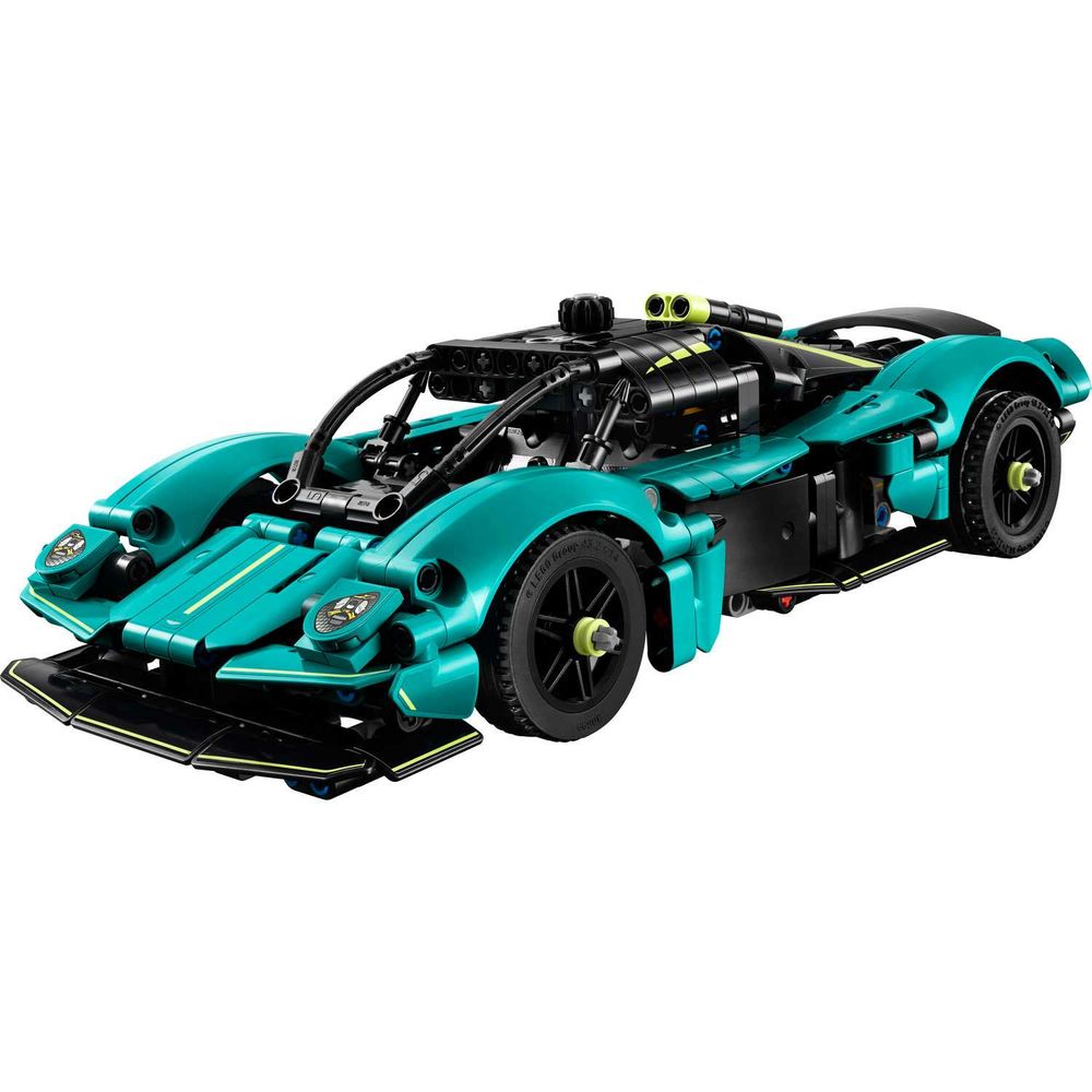 LEGO 42208 Aston Martin Valkyrie slika 3
