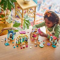 LEGO® DISNEY PRINCESS™ 43246 Pustolovine Disneyjevih princeza na tržnici