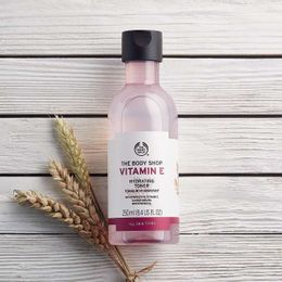 The Body Shop - Tonik za lice - Vitamin E Hydrating Toner 250 ml