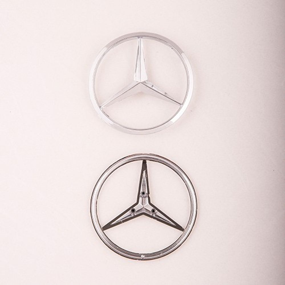 Plastična oznaka Mercedes Fi86mm zadnja slika 1