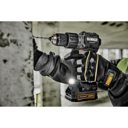 Dewalt DCD85ME2GT AKU XR UDARNA BUŠILICA 18V 2X1, 7Ah TSTAK McLaren F1 slika 6