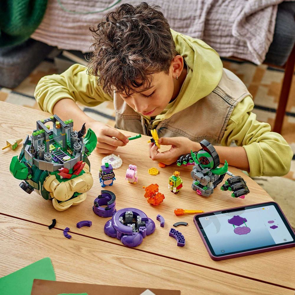 LEGO 72042 Prince Florian & Castle Bowser slika 9