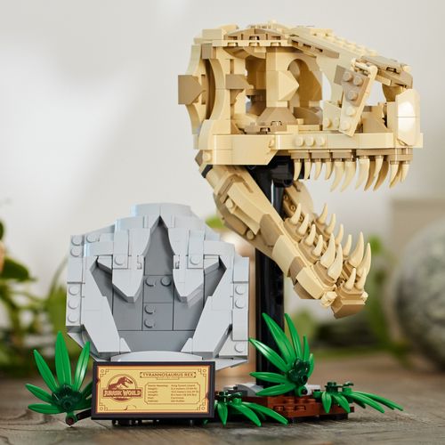 LEGO® JURASSIC WORLD™ 76964 Fosili dinosaura: T. rexova lubanja slika 2