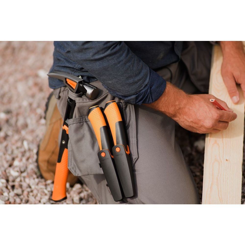 Fiskars Nož sa oštračem, 209 mm slika 4