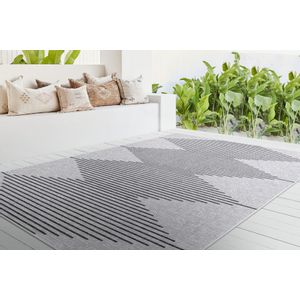 22835A Fresco - Black, White Black
White Carpet (80 x 150)