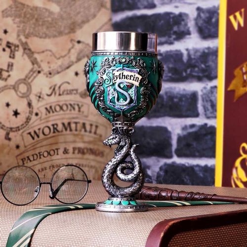 Nemesis Now Harry Potter Slytherin Collectible Goblet 19.5cm slika 5