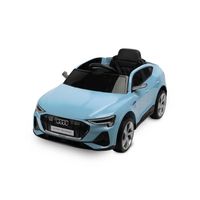 Audi E-tron Sportback, auto na akumulator, plavi