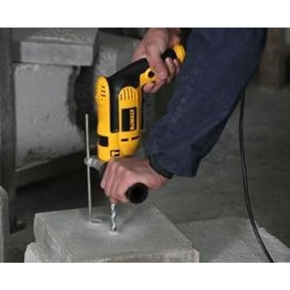 DeWalt Udarna Bušilica 650W DWD024S slika 4