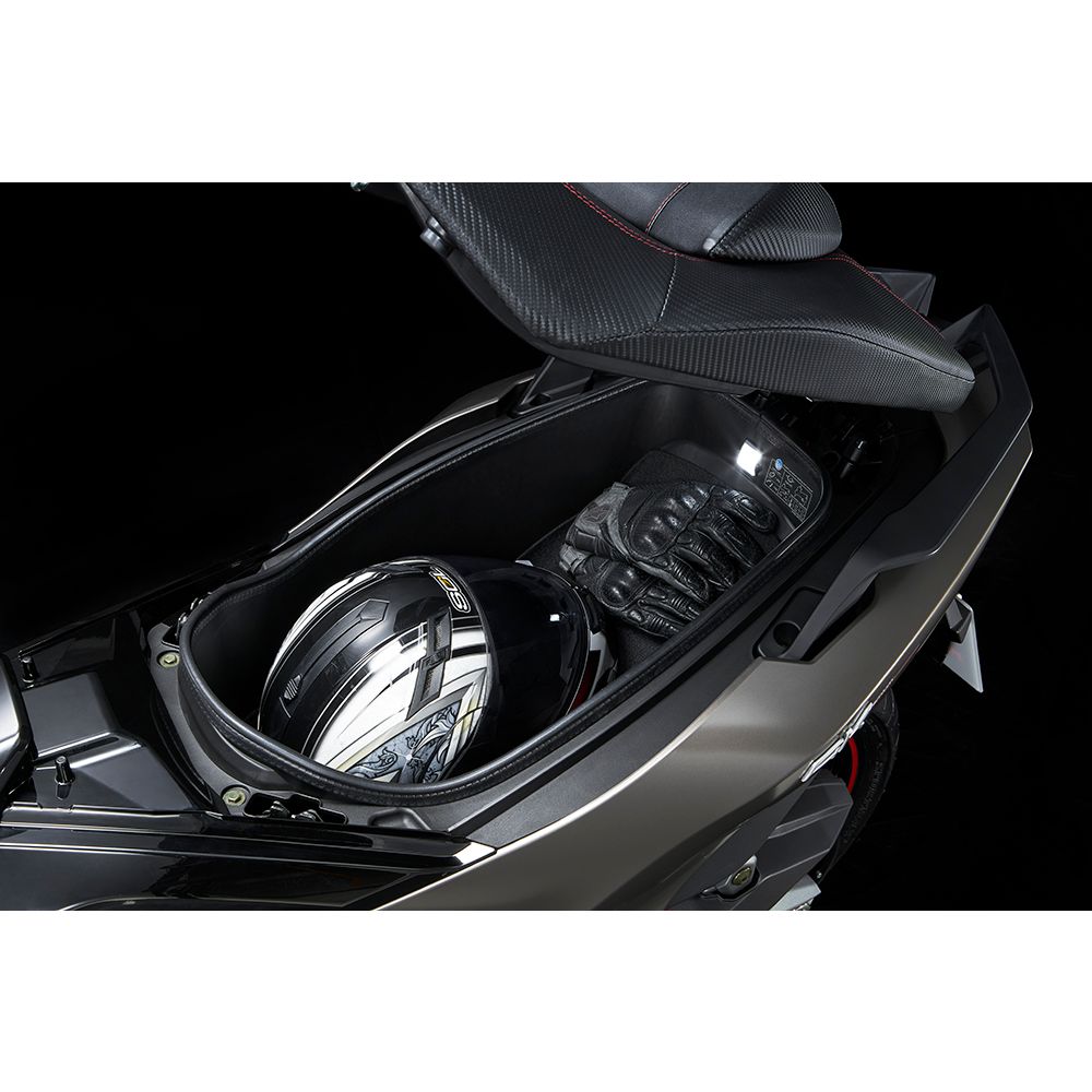 Motor - skuter Kymco AK 550 Premium - 550cc slika 15