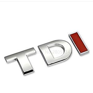 Metalni natpis TDI u crvenoj boji