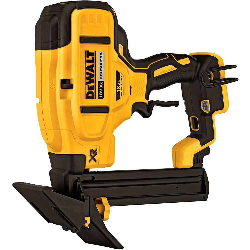 AKU KLAMERICA 18V BEZ BATERIJA I PUNJAČA Dewalt DCN682N slika 1