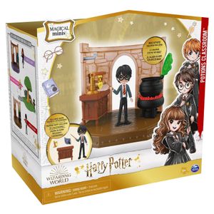 Wizarding World Harry Potter Harry Potions Classroom Magical Minis figure