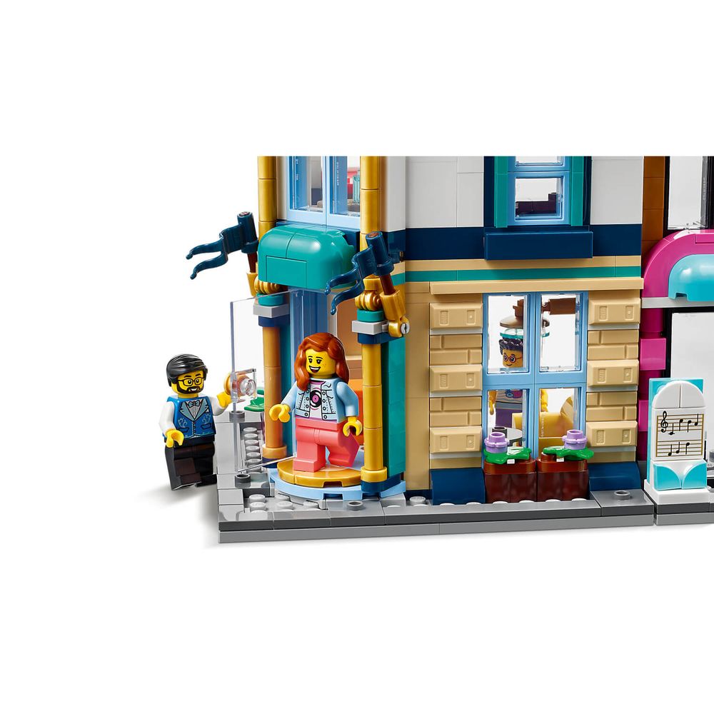 LEGO 31141 Glavna ulica slika 10
