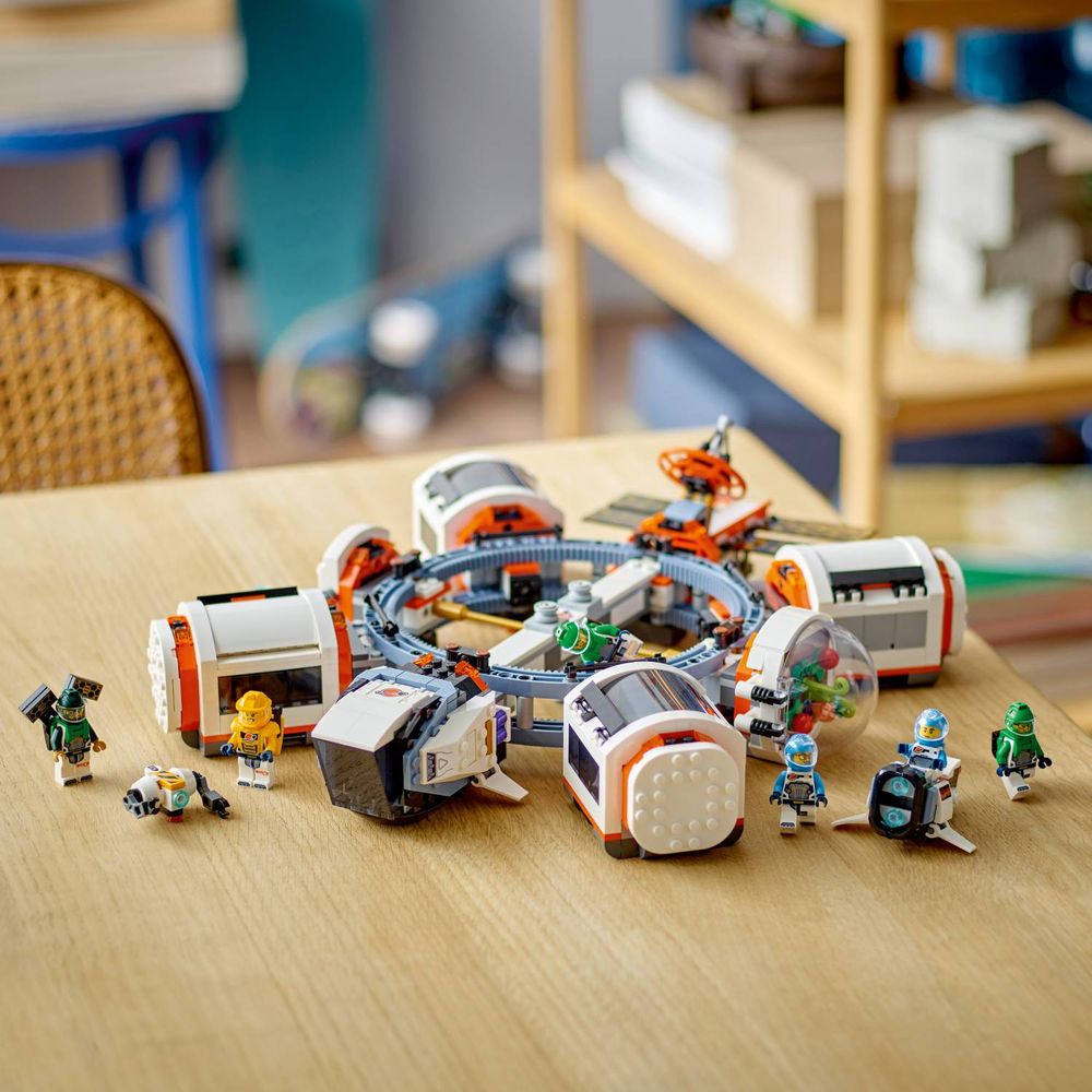 LEGO 60433 Modularna svemirska stanica slika 14