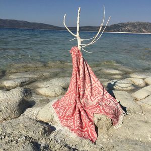 Barok - Red Red Fouta (Beach Towel)