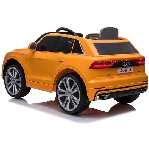 Licencirani Audi Q8 narančasti lakirani - auto na akumulator slika 5