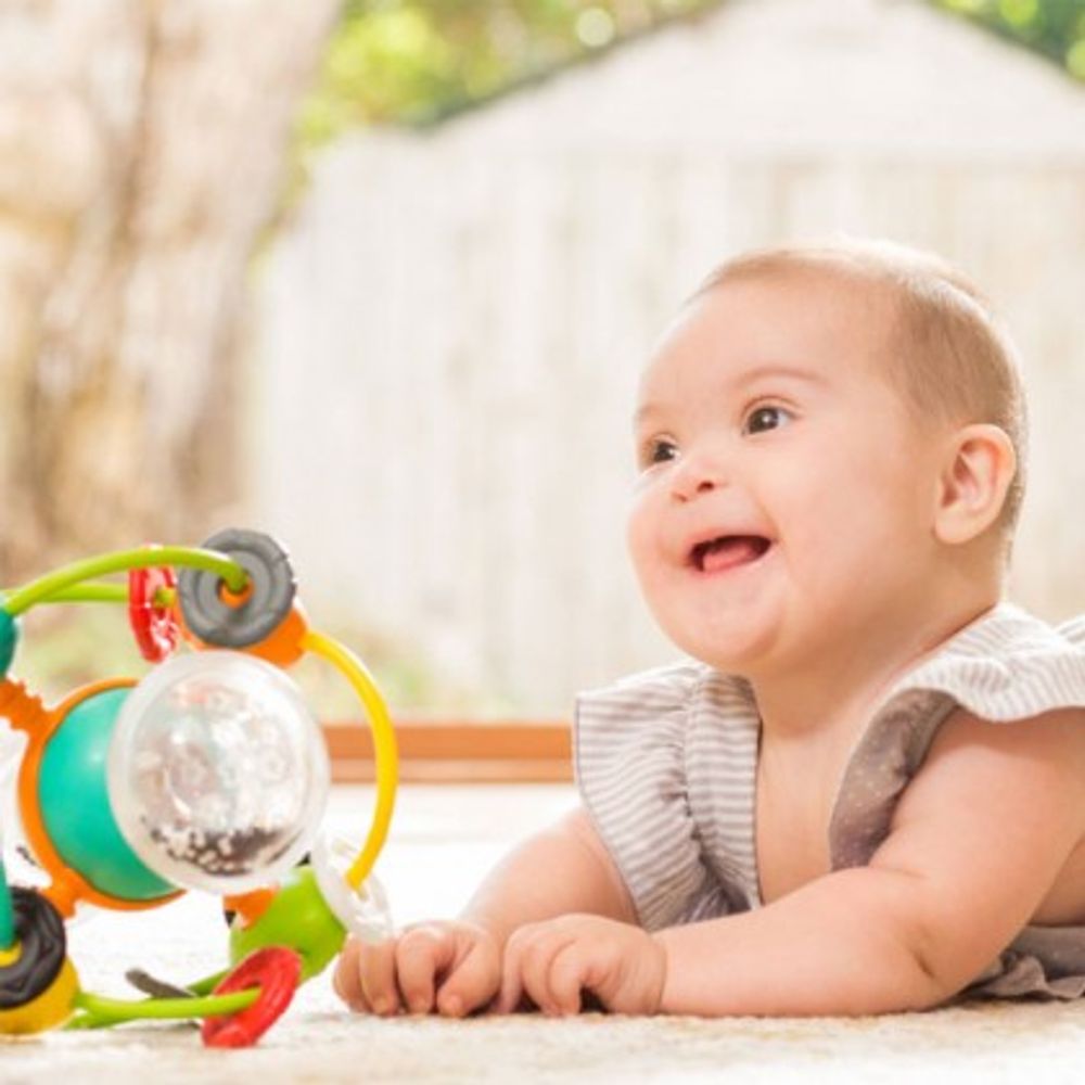 Infantino 216268 Zvečka Activity Ball - Aktivna lopta slika 2