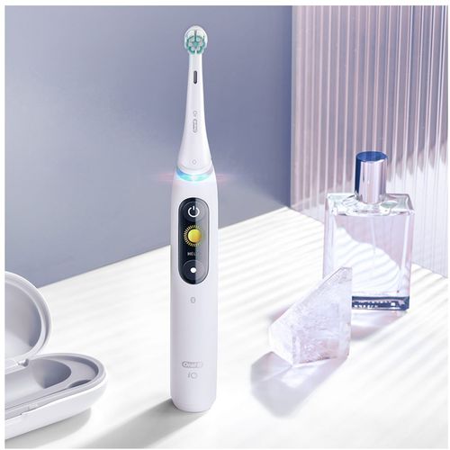 Oral-B iO zamjenske glave  Gentile Care White 4ct slika 9